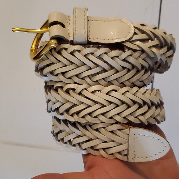 New with tags womens leather white belt in different sizes 32" and 34" - Picture 2 of 5